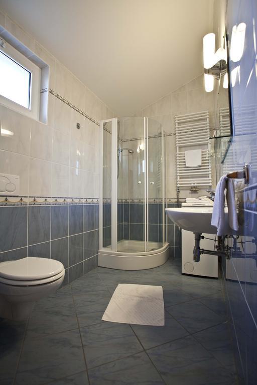 Studio Apartmani Bijeli Delfin Biograd Na Moru Ruang foto